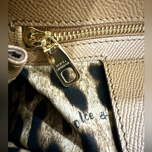 DOLCE & Gabbana Sicily Dauphine Leather Crossbody Top Handle Purse Bag Caramello - Picture 14 of 16